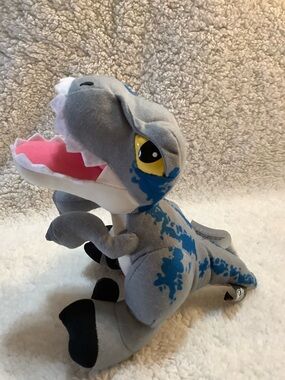 Mattel Jurassic Park Plush Blue Velociraptor Dinosaur Working Roaring Dino Sound